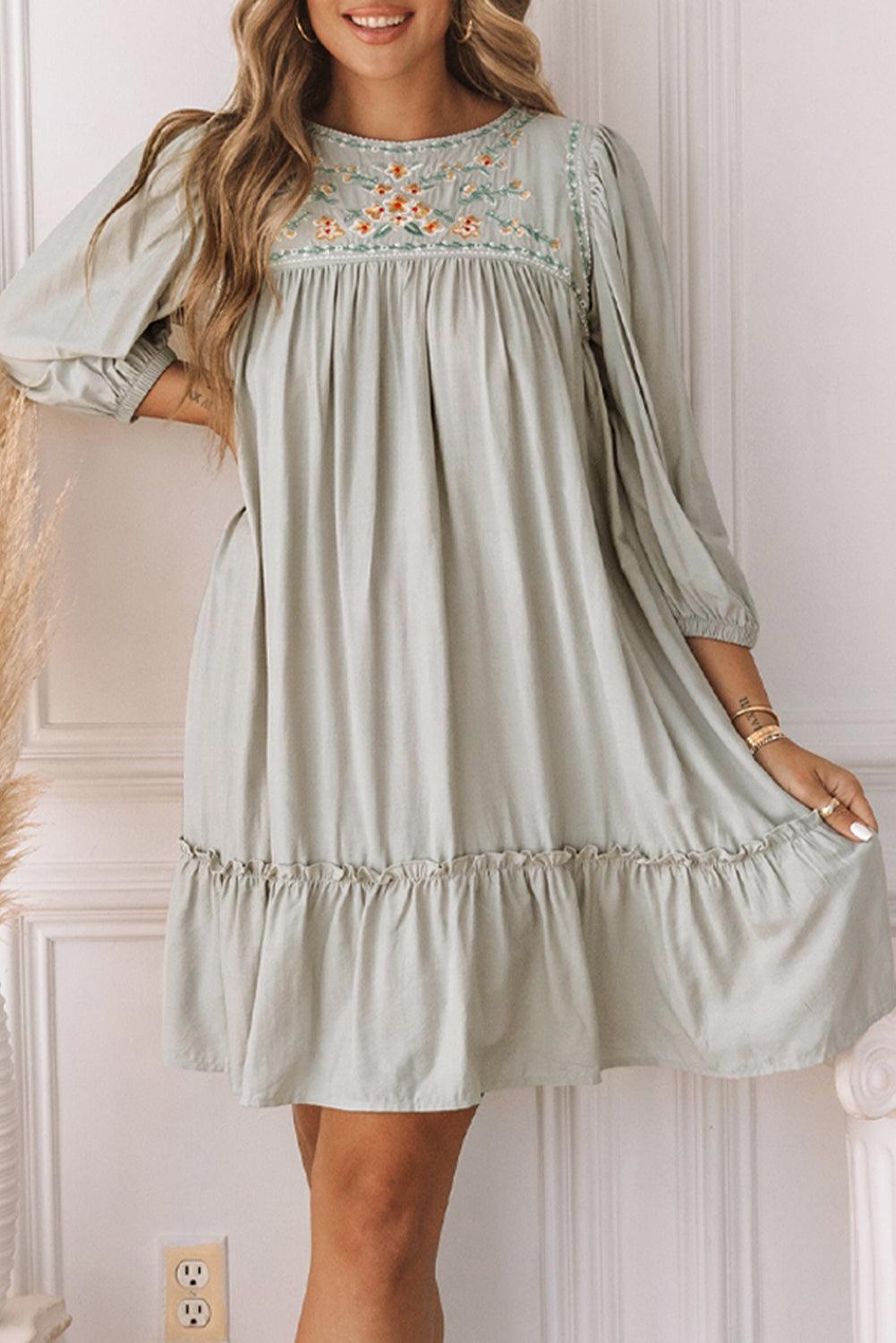 besticktes-babydoll-minikleid-mit-langarm-lieblings-kleid-1.jpg